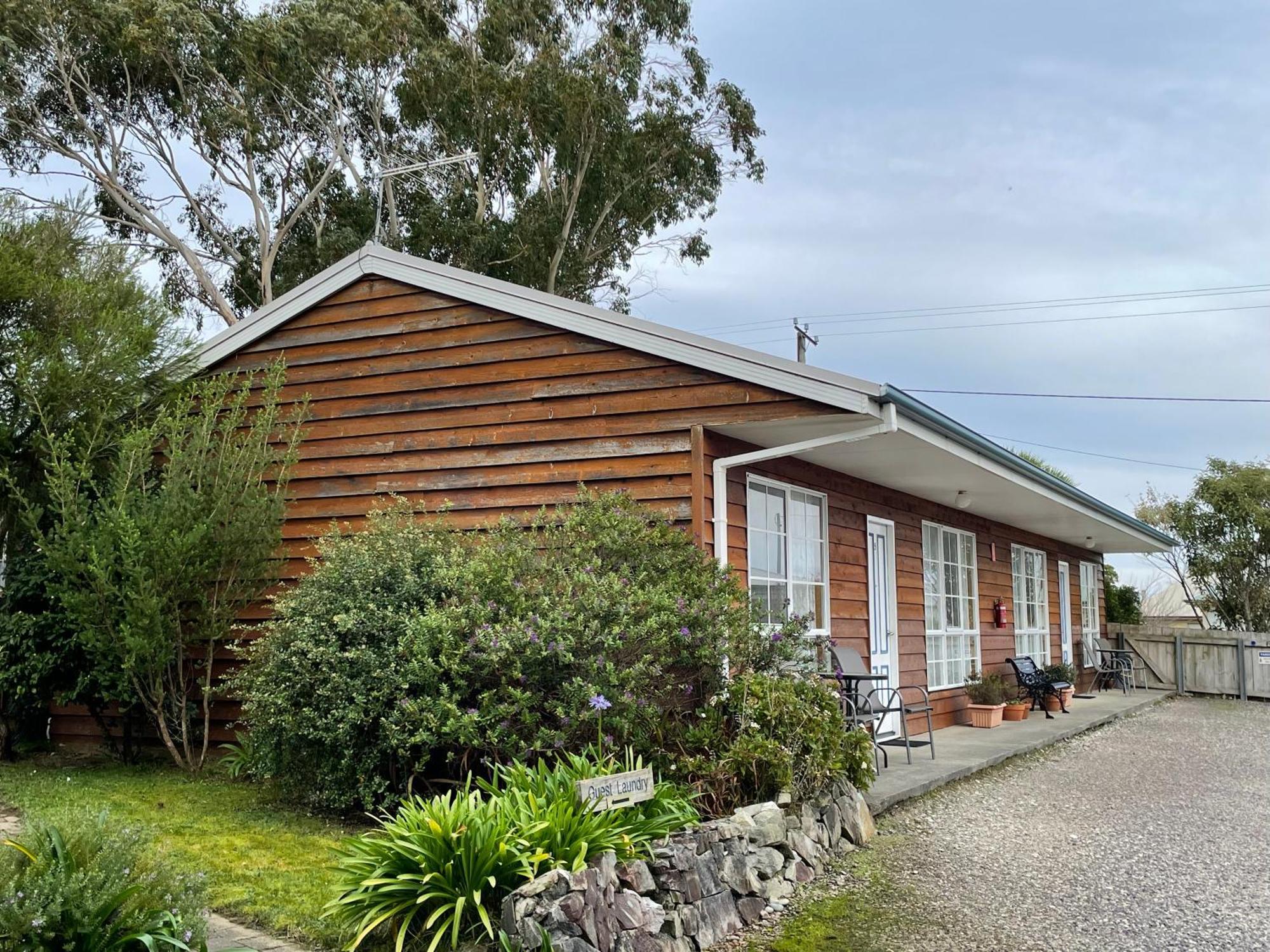 Castaway Holiday Apartments Strahan Kültér fotó
