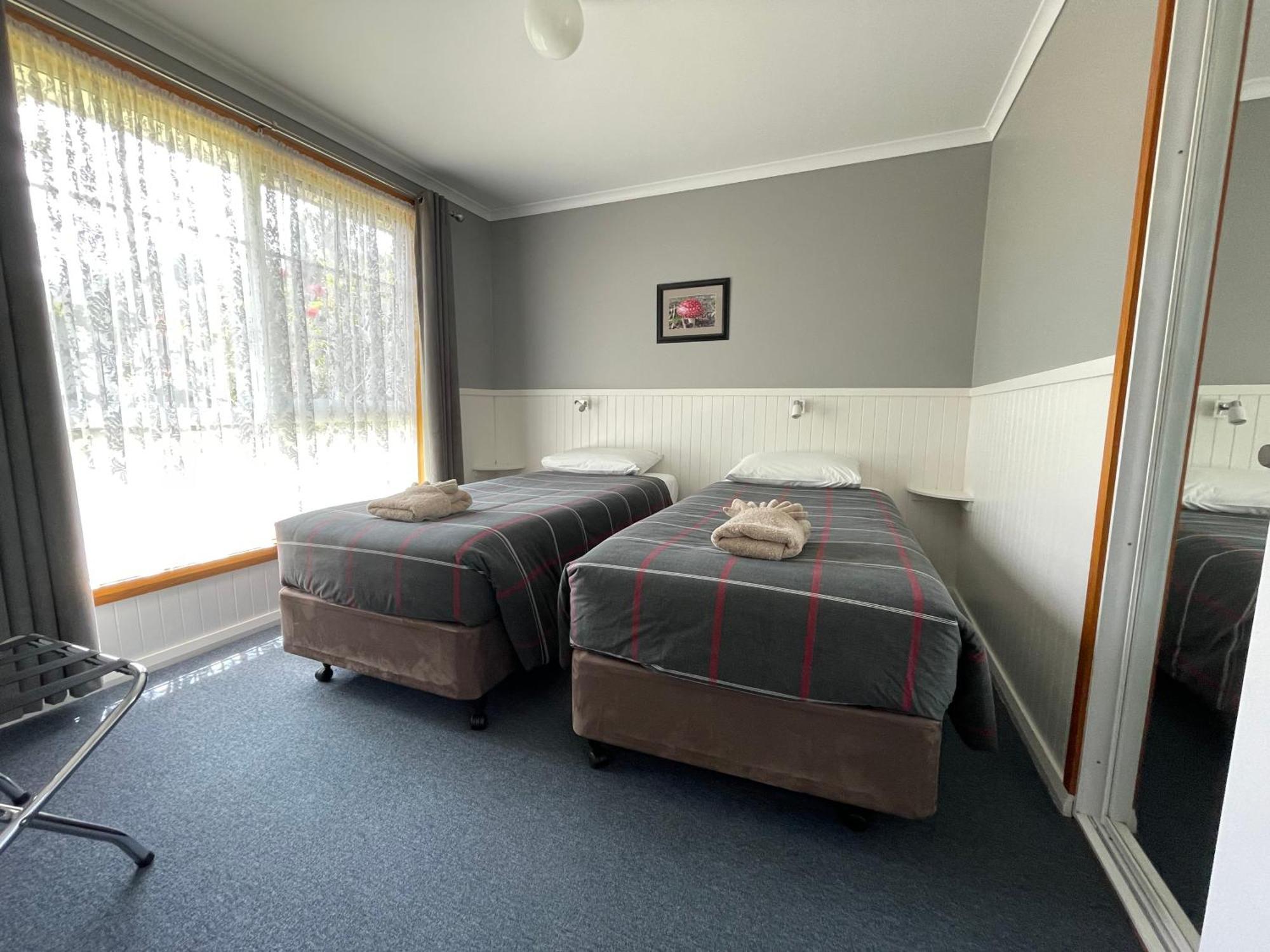 Castaway Holiday Apartments Strahan Kültér fotó