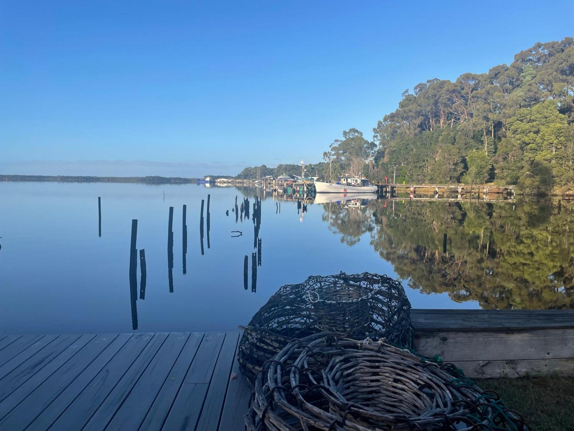 Castaway Holiday Apartments Strahan Kültér fotó